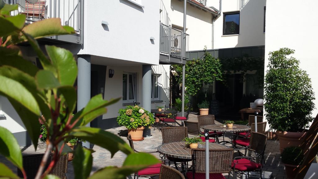 אדנקובן Hotel-Restaurant Pfaelzer Hof מראה חיצוני תמונה