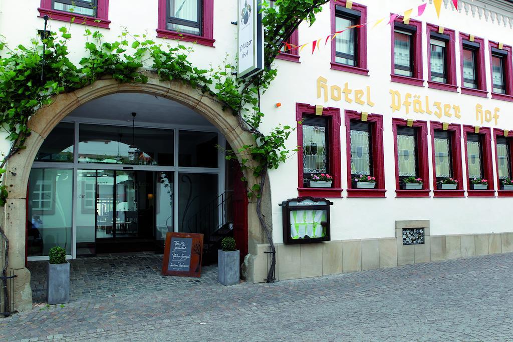 אדנקובן Hotel-Restaurant Pfaelzer Hof מראה חיצוני תמונה